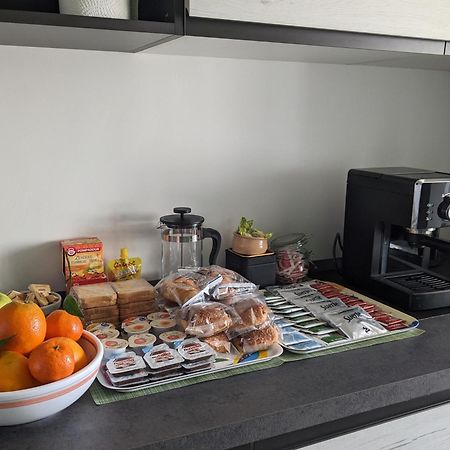 Syrakahost Intero Appartamento โรม ภายนอก รูปภาพ
